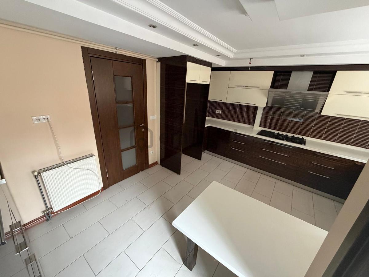 Bahçelievler Yayla'da Genç Binada 360m2 7+2 Lüks Dubleks - 10