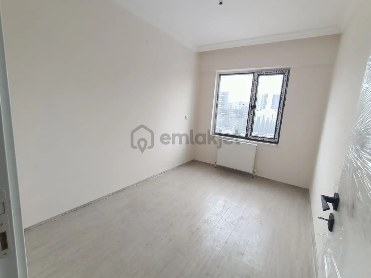 Malatya Caddesinde Satılık 3+1 Arakat 117 M² Lüx Ofis - 6