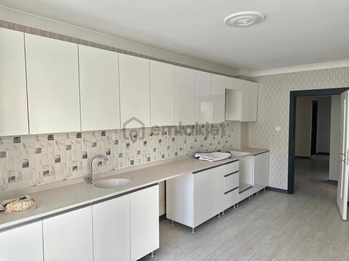 Karapürçek Mh. 140m2 3+1 Satılık Ön Cephe Sıfır Daire - 15