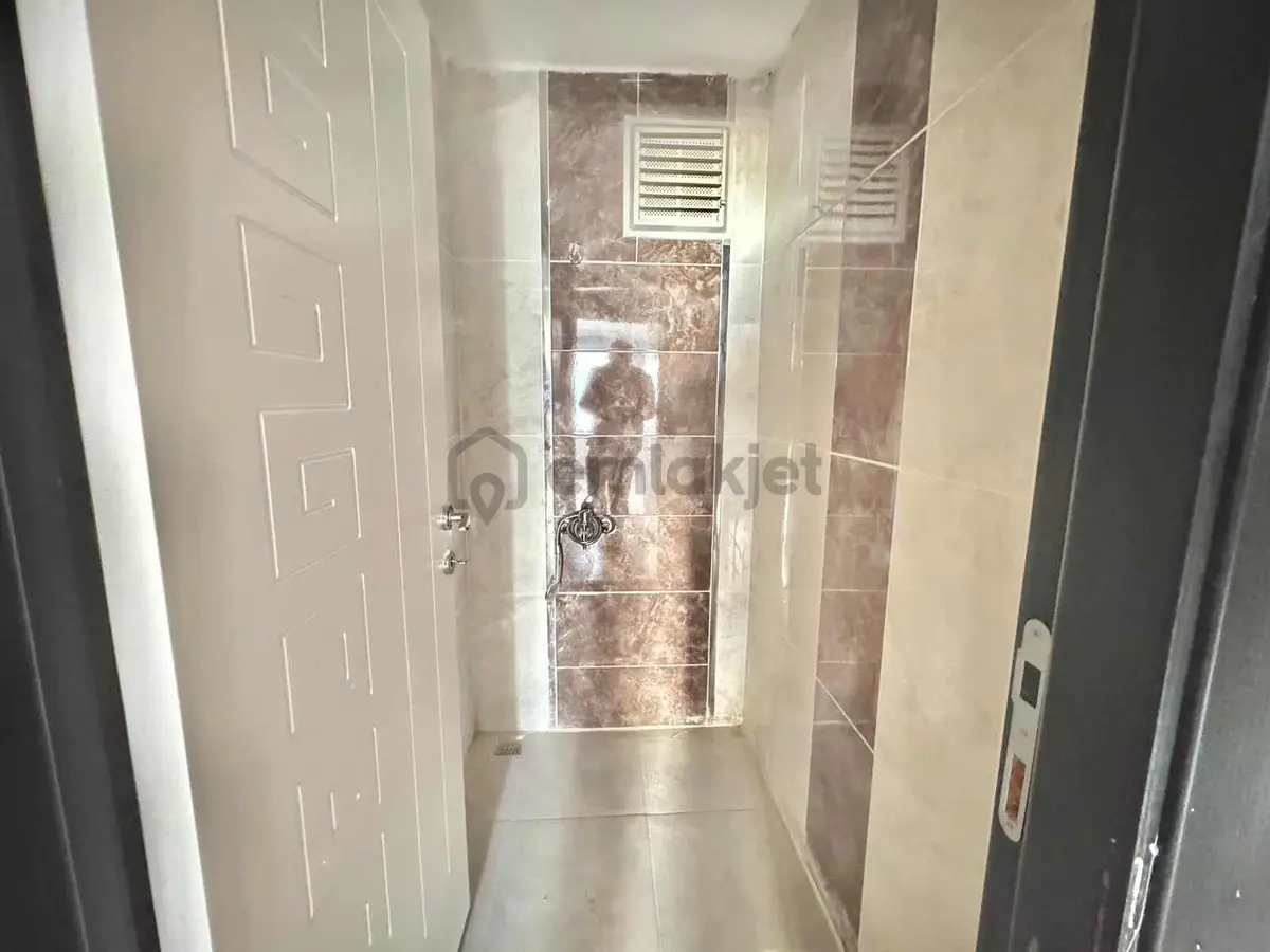 Karapürçek Mh. 140m2 3+1 Satılık Ön Cephe Sıfır Daire - 12