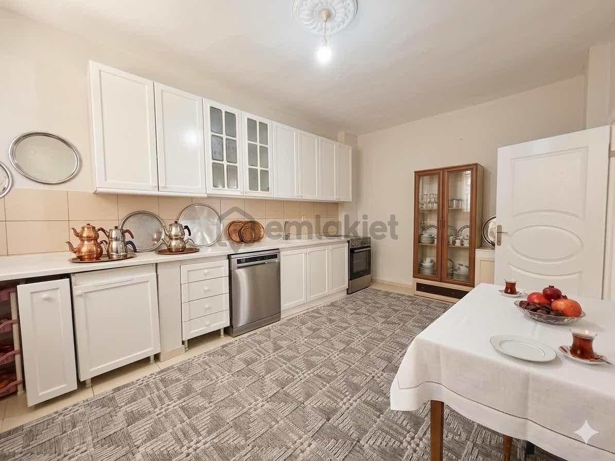Aktif'ten 2 Daire 1 Dükkan Satılık - 30