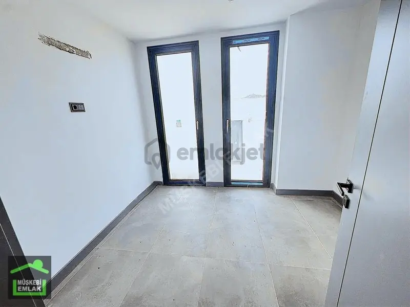Bodrum Ortakent Merkezde Kiralık Sıfır Üst Kat Ofis - 8