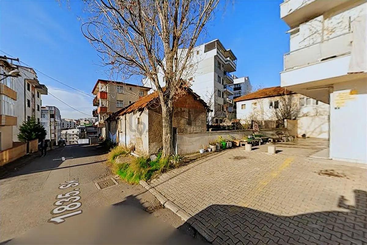 Yıldızlar'dan Barış Mahallesinde 330m2 Konut Arsası