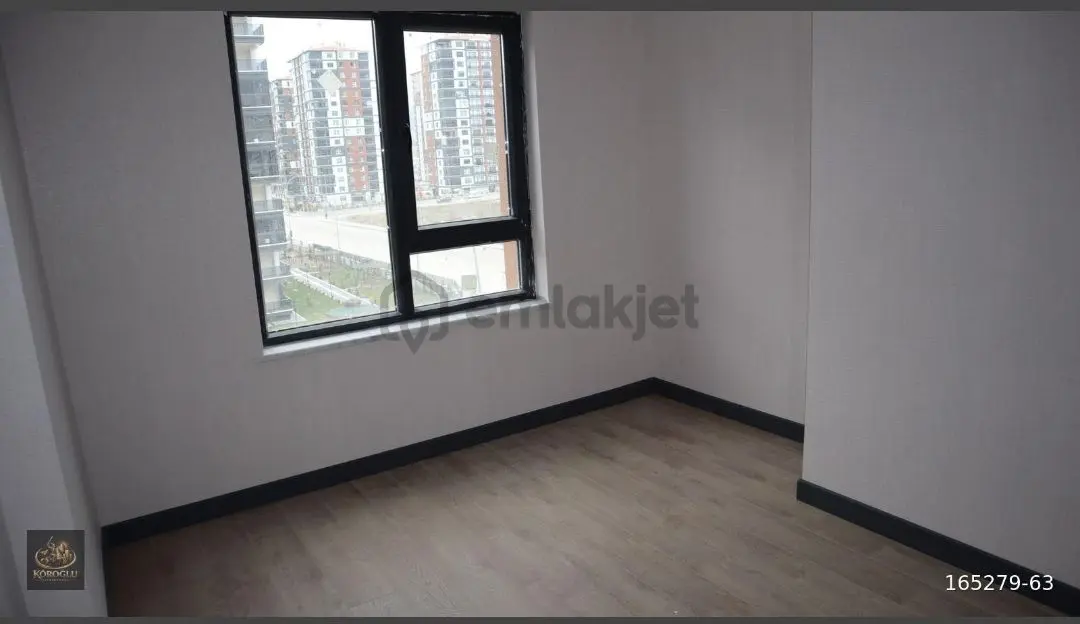 Ovacık'ta Satılık 4+1 Site İçi Daire - 26