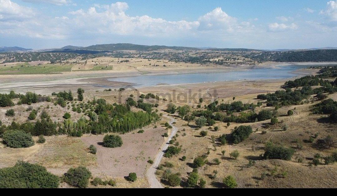 İğdir Mahallesi'nde 20.000 M² Göl Manzaralı Satılık Tarla - 18