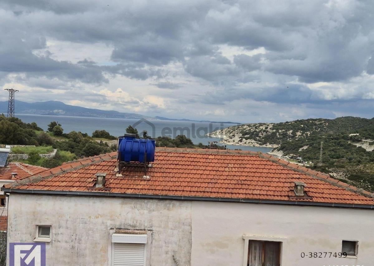 Yeni Foça Da Satılık Deniz Manzaralı 2+1villa - 24