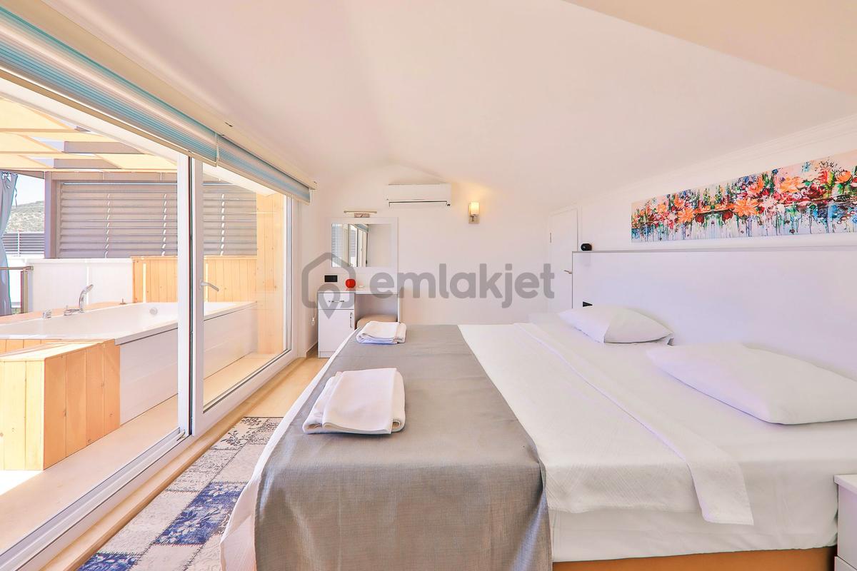Sahibinden Merkezi Konumda Satılık 3+1 Villa + Ofis - 27
