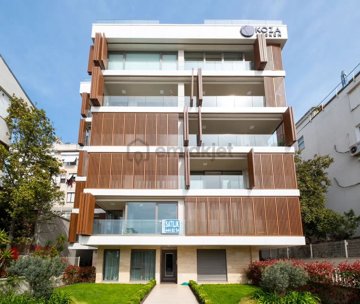 Salacak'ta Kısmi Tarihi Yarımada Manzaralı Sıfır 3+1 Daire - 31