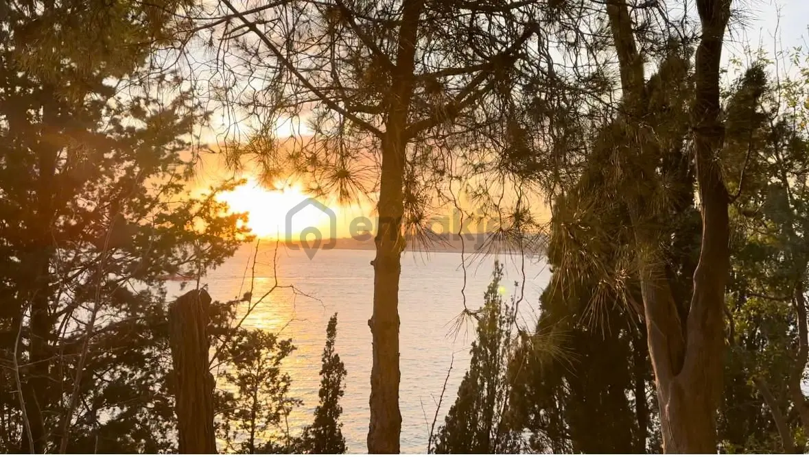 Salacak'ta Kısmi Tarihi Yarımada Manzaralı Sıfır 3+1 Daire