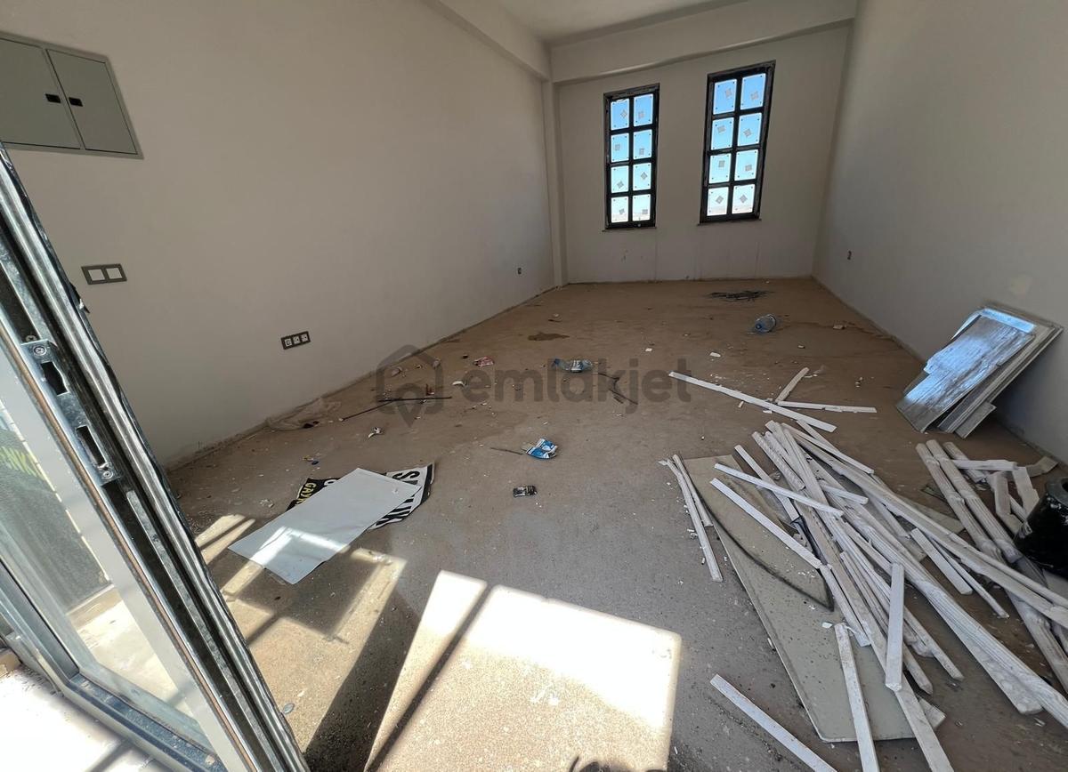 Acil 26 Bin Taksitle Resmi Tapu Devirli 1.kat-boş- Önü Açık - 7