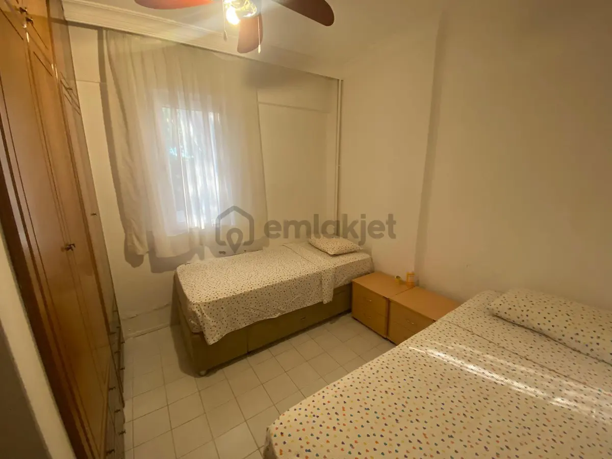 Çeşme Altınyunus-boyalık Yakını Denize Sıfır Site İçinde Daire