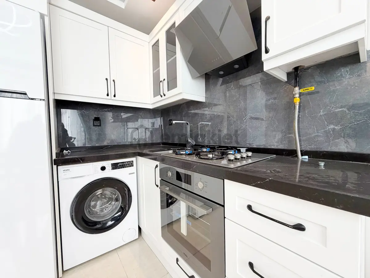 Klima Kombi Cam Balkon Tam Donanımlı 1+1 Daire - 4