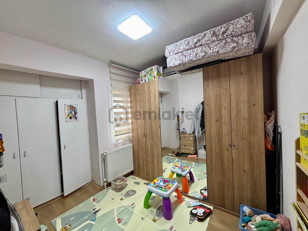Limanreiste Köşe Konumda Komple Bina - 12
