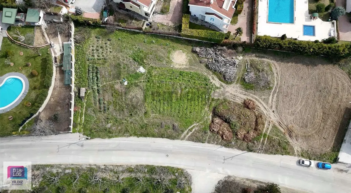 Bursa Mudanya Çağrışan'da Satılık Villa İmarlı 793 M² Arsa