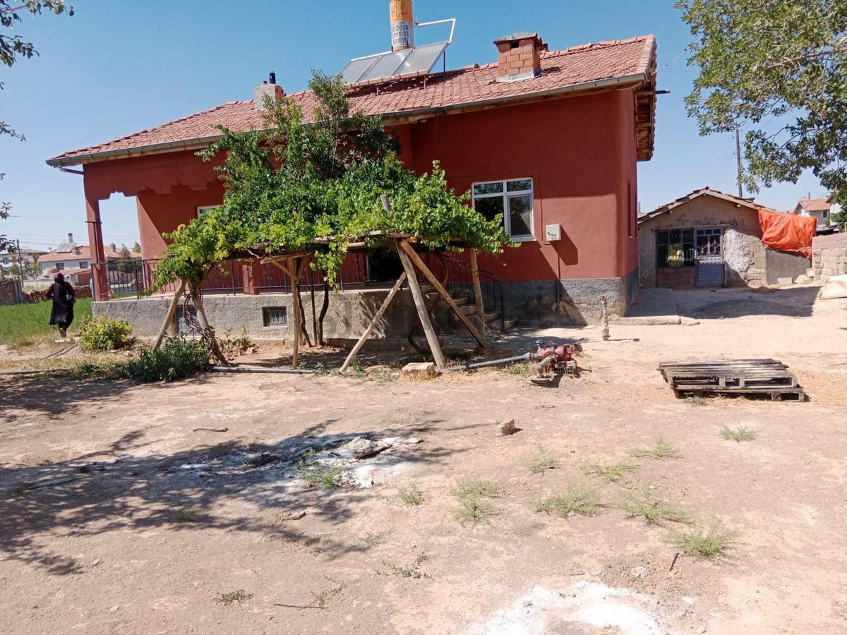 Saraçoğlunda Evi Ve Cardagi Satılık Mülk - 6