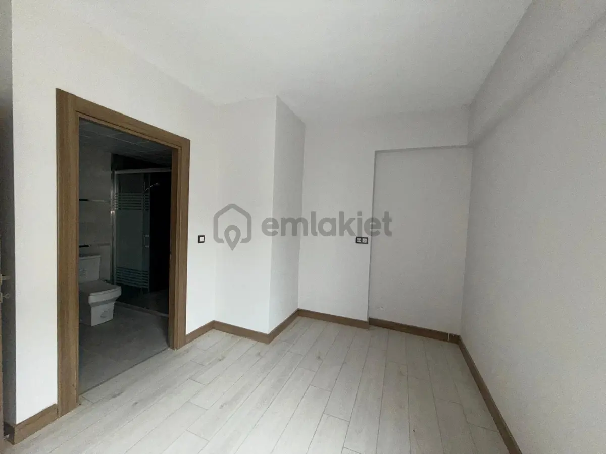 Göl Manzaralı, Kapalı Mutfaklı 4+1 Kiralık Daire - 5