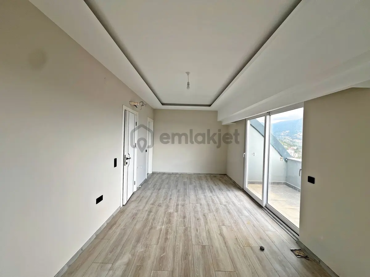 Alanya Çıplaklıda Satılık 4+1 Site İçi Havuzlu Dubleks Daire - 27