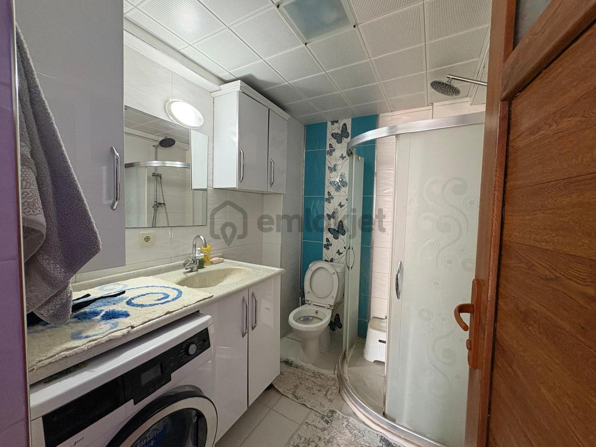 Helvacıda 6+2 Müstakil Bahçeli Ev - 15