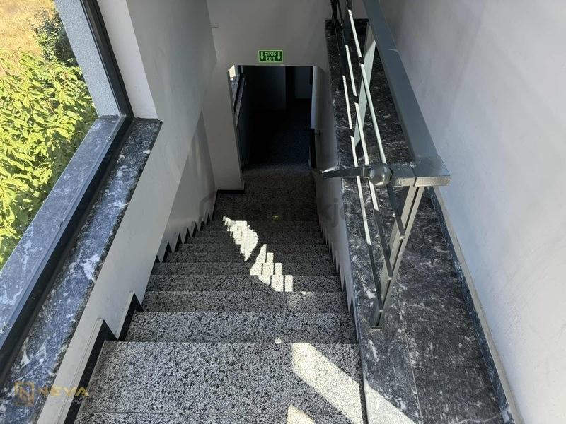 Serdivan Arabacıalanı Mah. Satılık 110 M2 Teraslı Ofis - 6