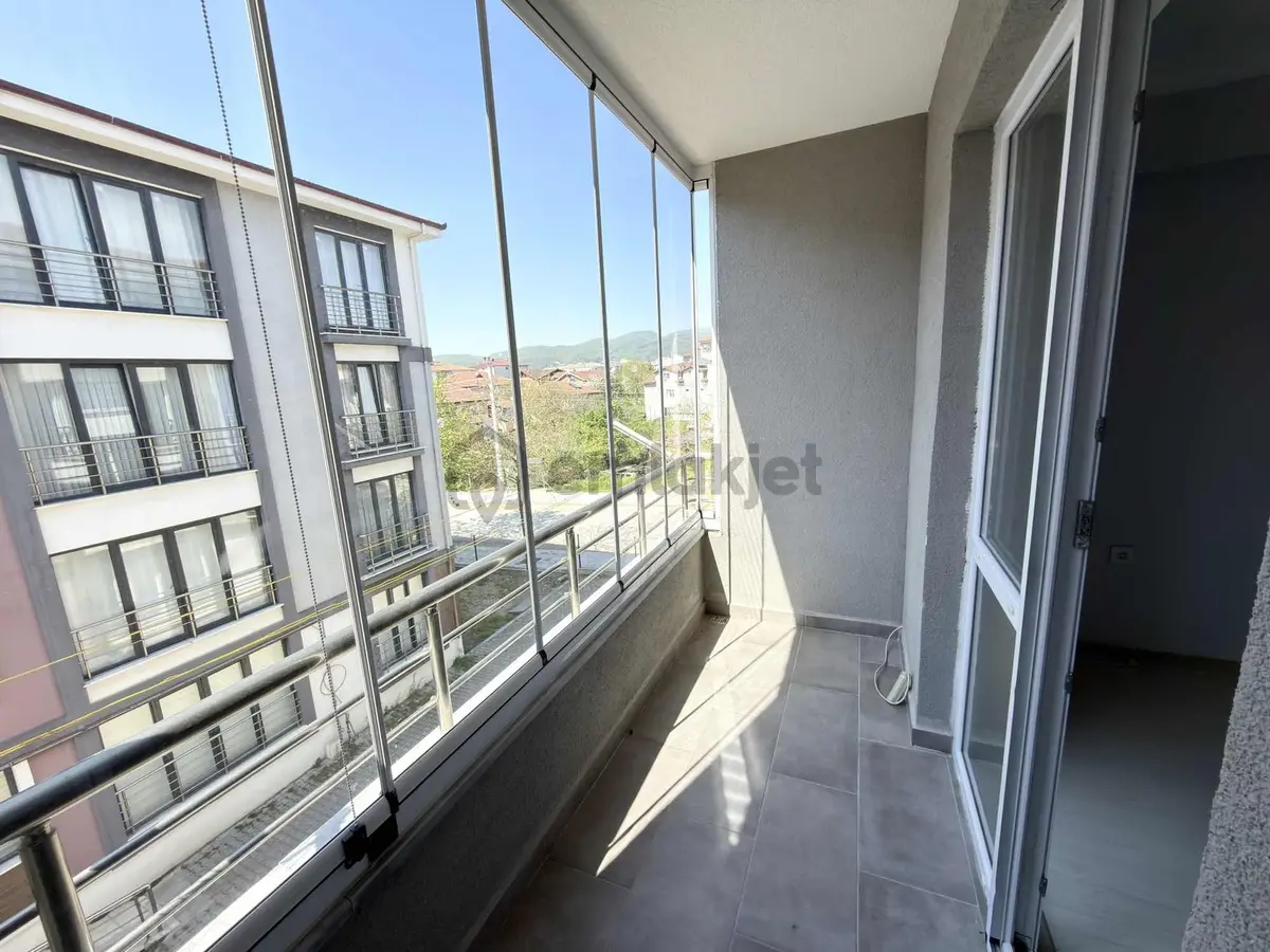 Emlak Evim Yeni Mah. 3+1 145 M2 Ara Kat Daire - 18