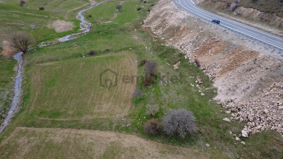 Erzincan İliç Ortatepe Köyünde Satılık Tarla - 14