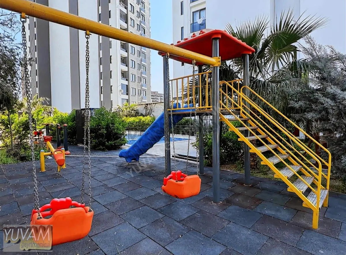 Havuzlu Site İçerisinde Lüks 3 Cepheli 2+1 Daire - 24