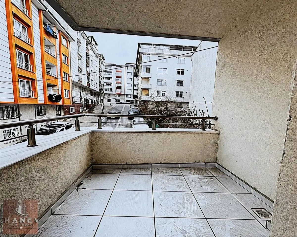 Merkezi Konumda İskanlı Kat Mülkiyetli 2+1 Satılık Arakat Daire - 18