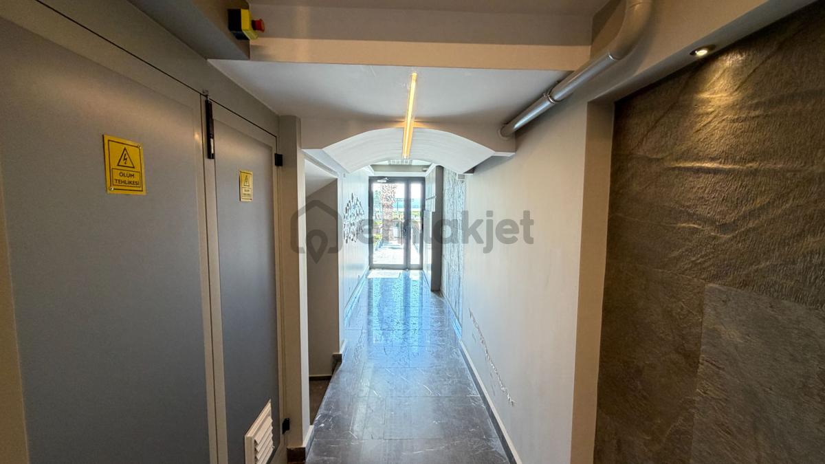 Karşıyaka'da Satılık 3+1 Yalı Dairesi - 3
