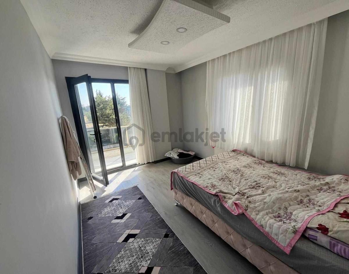 Acil Satılık Havuzlu Müstakil Villa - 10