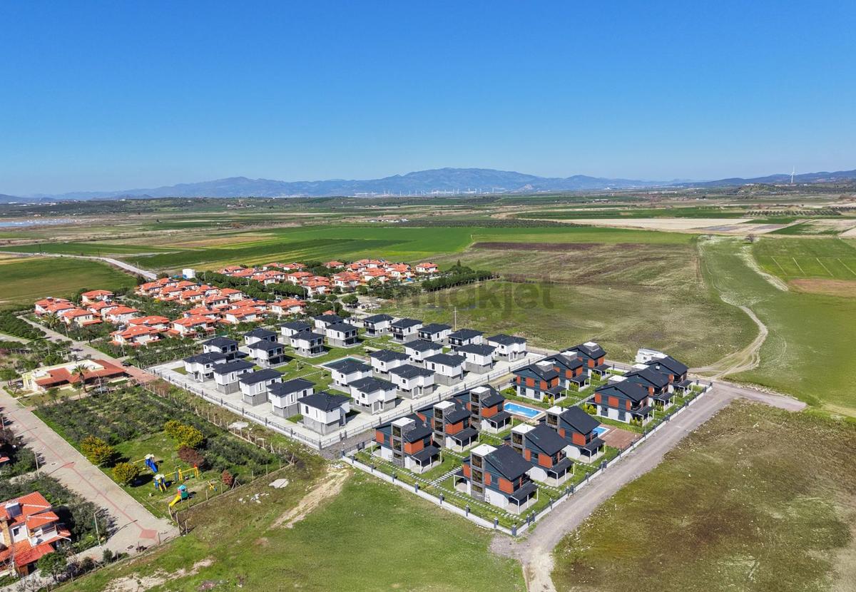 Çandarlı’da Özel Tasarım Lüks Villa - 23