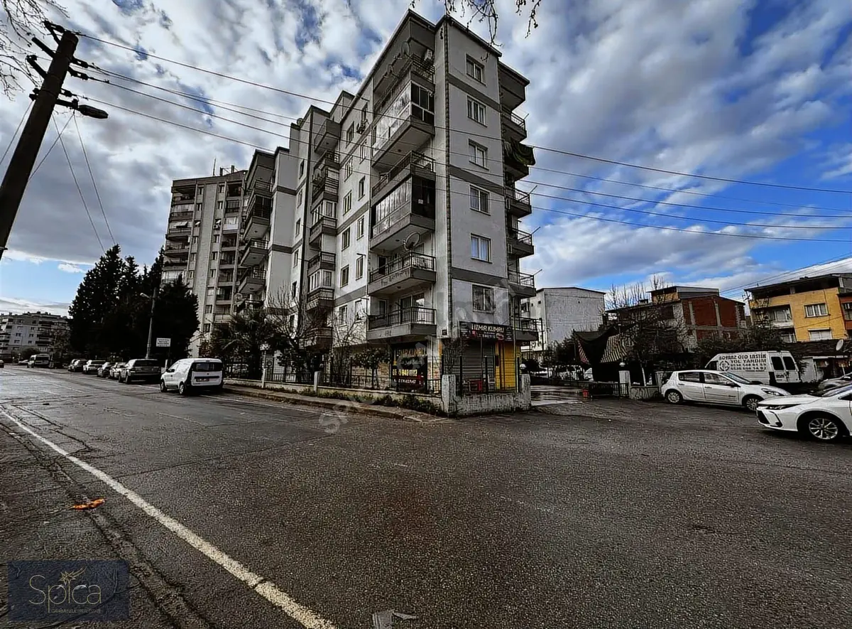 Buca Şirinyer Fırat Mahallesinde Satılık Köşe Dükkan - 3
