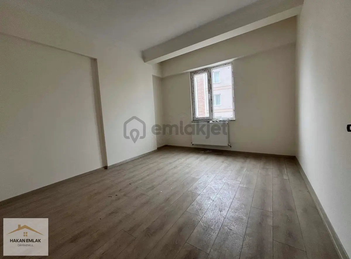 Hakan Emlak'tan Ekin Caddesi Üzerinde 3+1 Satılık Daire - 11