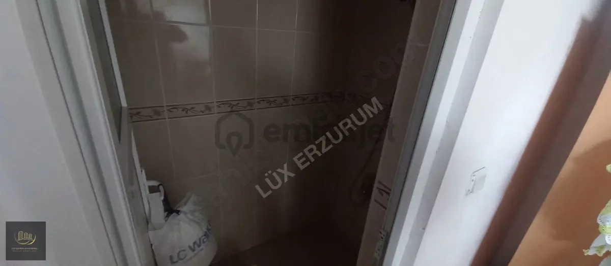 Lüx'ten Şükrüpaşa'da Satılık 2+1 Geniş Daire - 6