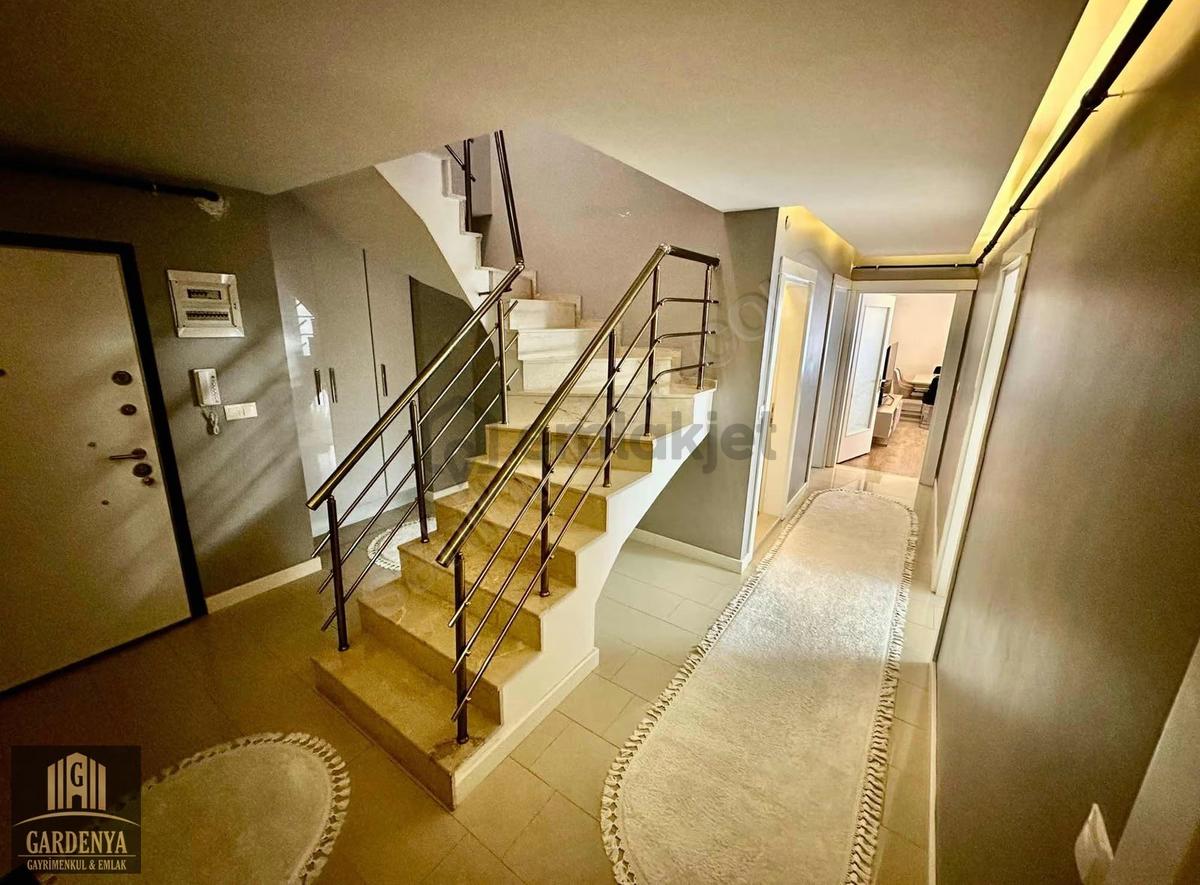 Havuzlu Sitede Satılık Dubleks Daire - 27