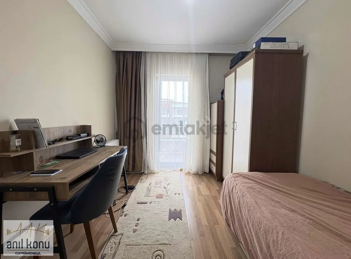 Anıl Konu'dan Bulvara Cephe 1+1 Eşyalı Satılık Daire - 2