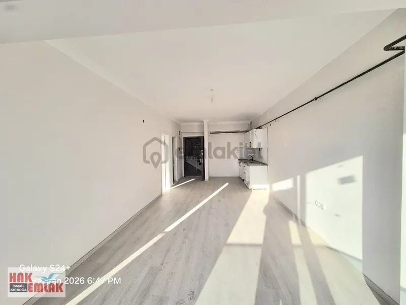 Hak Emlak'tan İstanbul Caddesi Üzerinde Satılık 1+1 Daire - 19