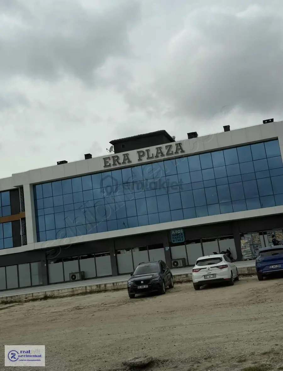 Rumeli Mah. Era Plaza'da 1+1 Satılık Büro & Ofis - 13