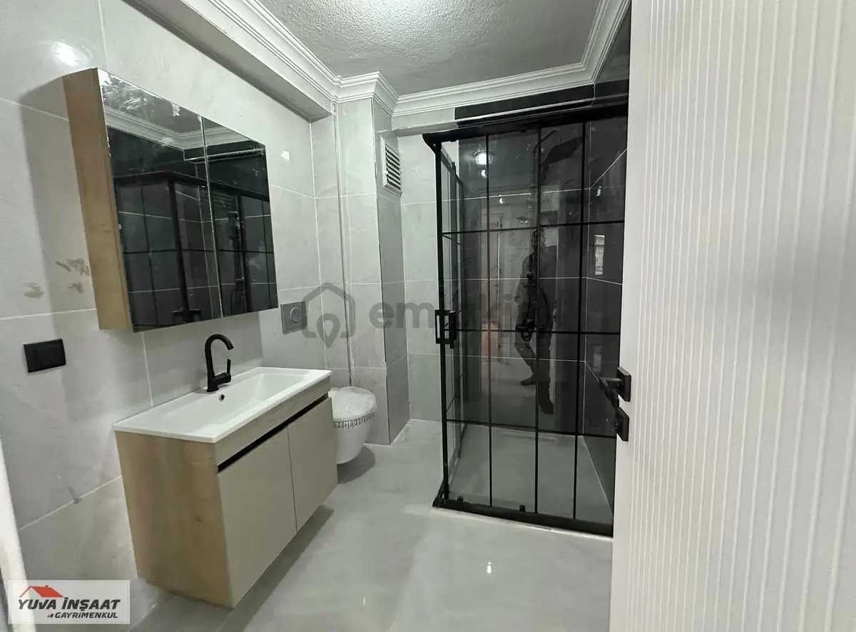 Bağlarbaşında Kaçırılmayacak Ultra Lüks 2+1 Ara Kat - 28