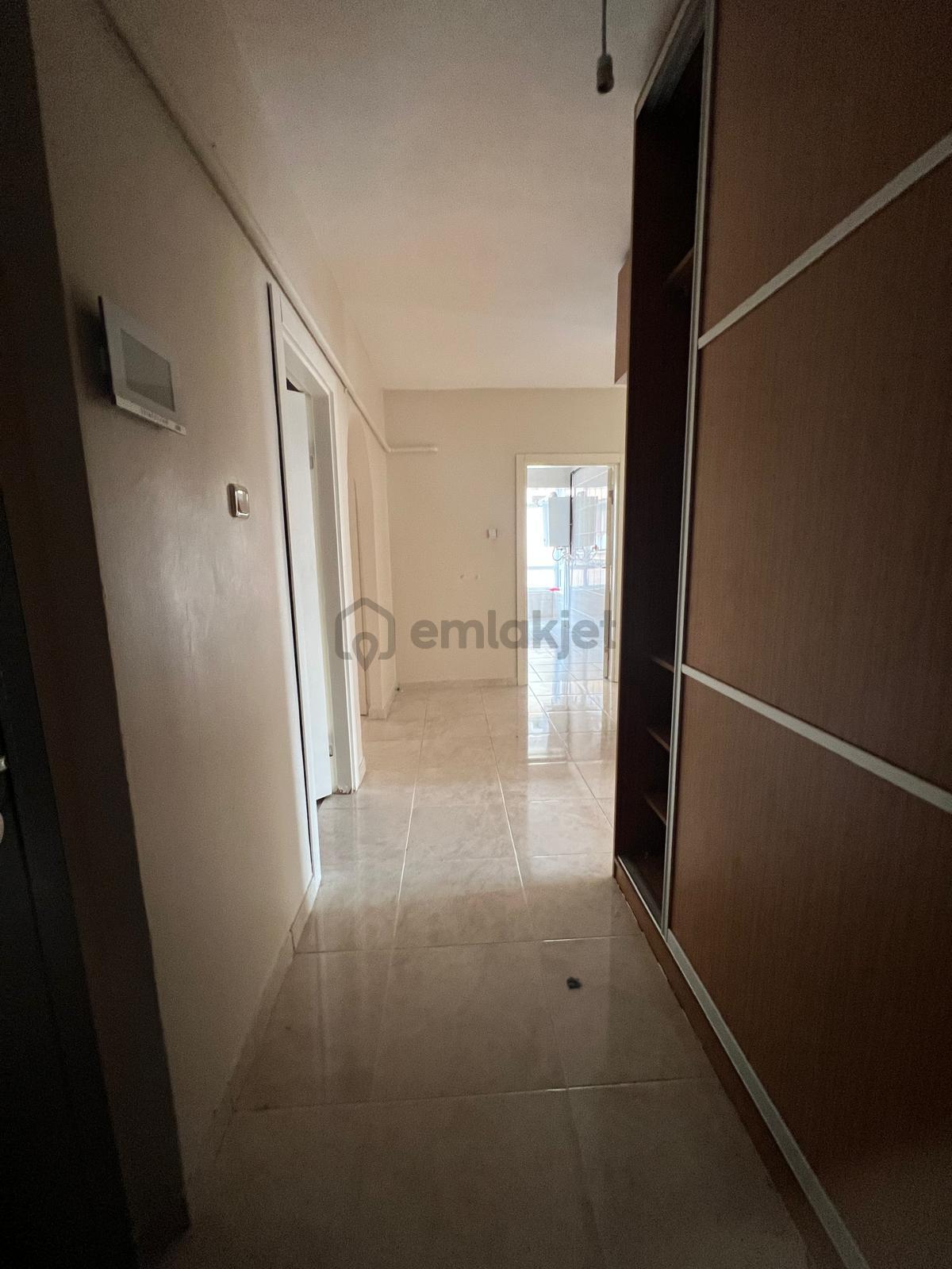 Ufuktepe Cadde Üstü Yapılı Katta 3+1 - 33