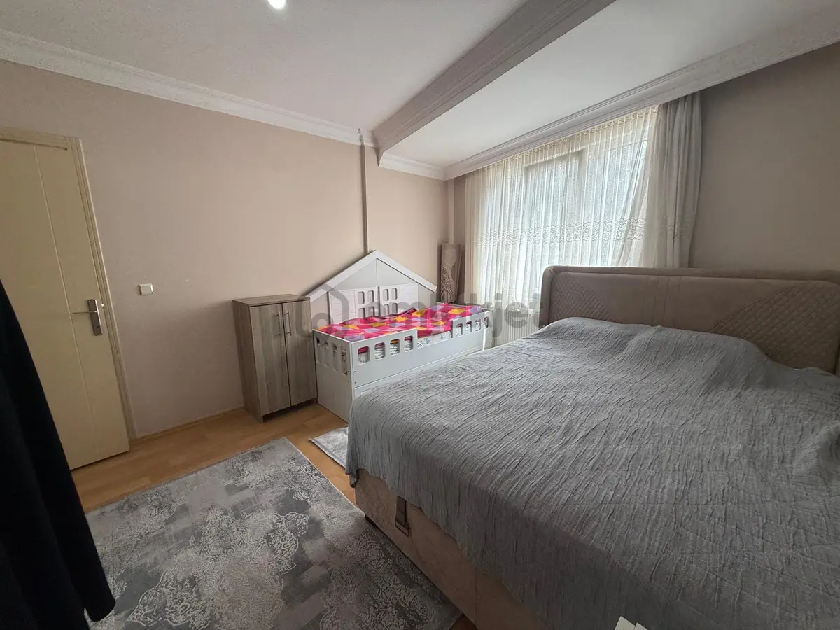 Remax Ekspres'ten Çift Balkonlu Ebeveyn Banyolu 2+1 Feraf Daire - 10