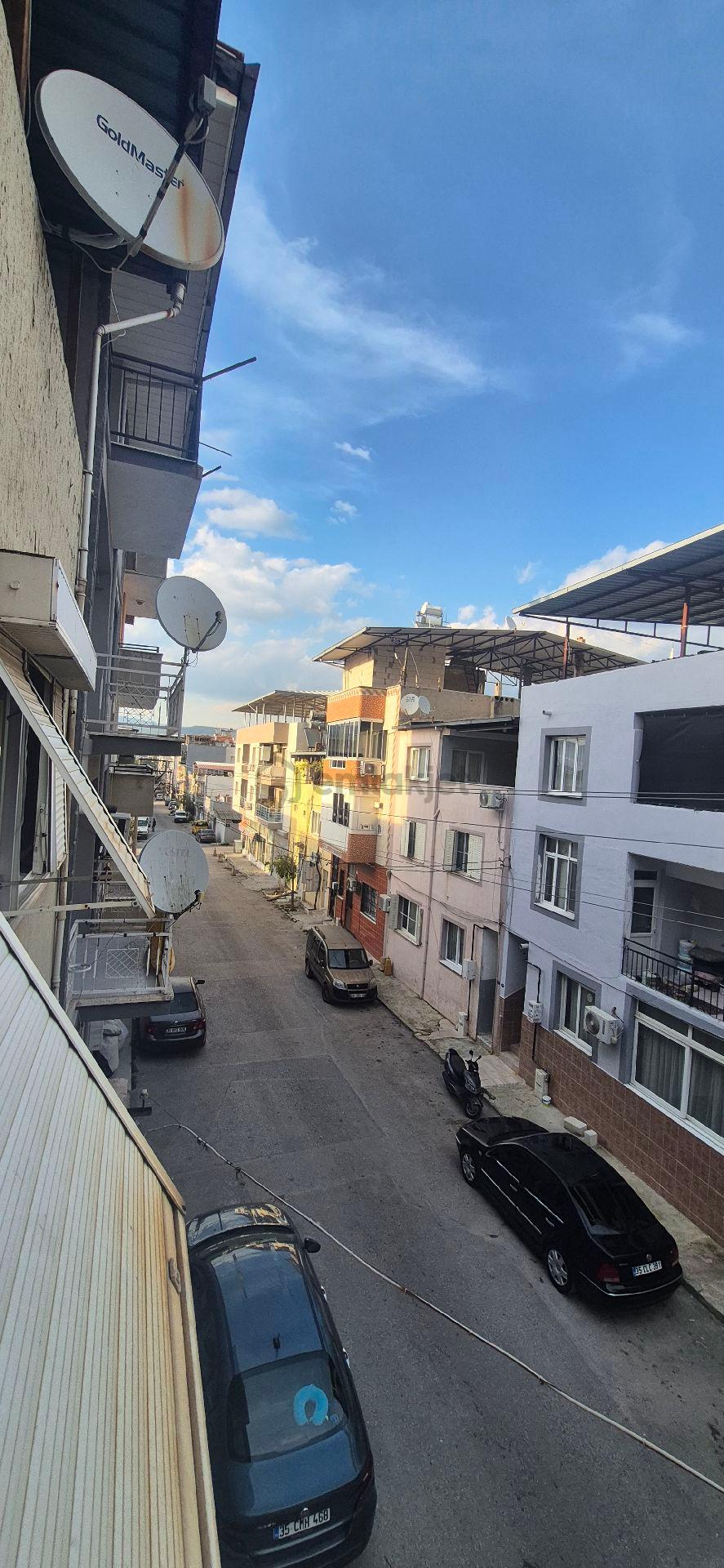 Bornova Pınarbaşında 2+1 Satılık Daire . - 14