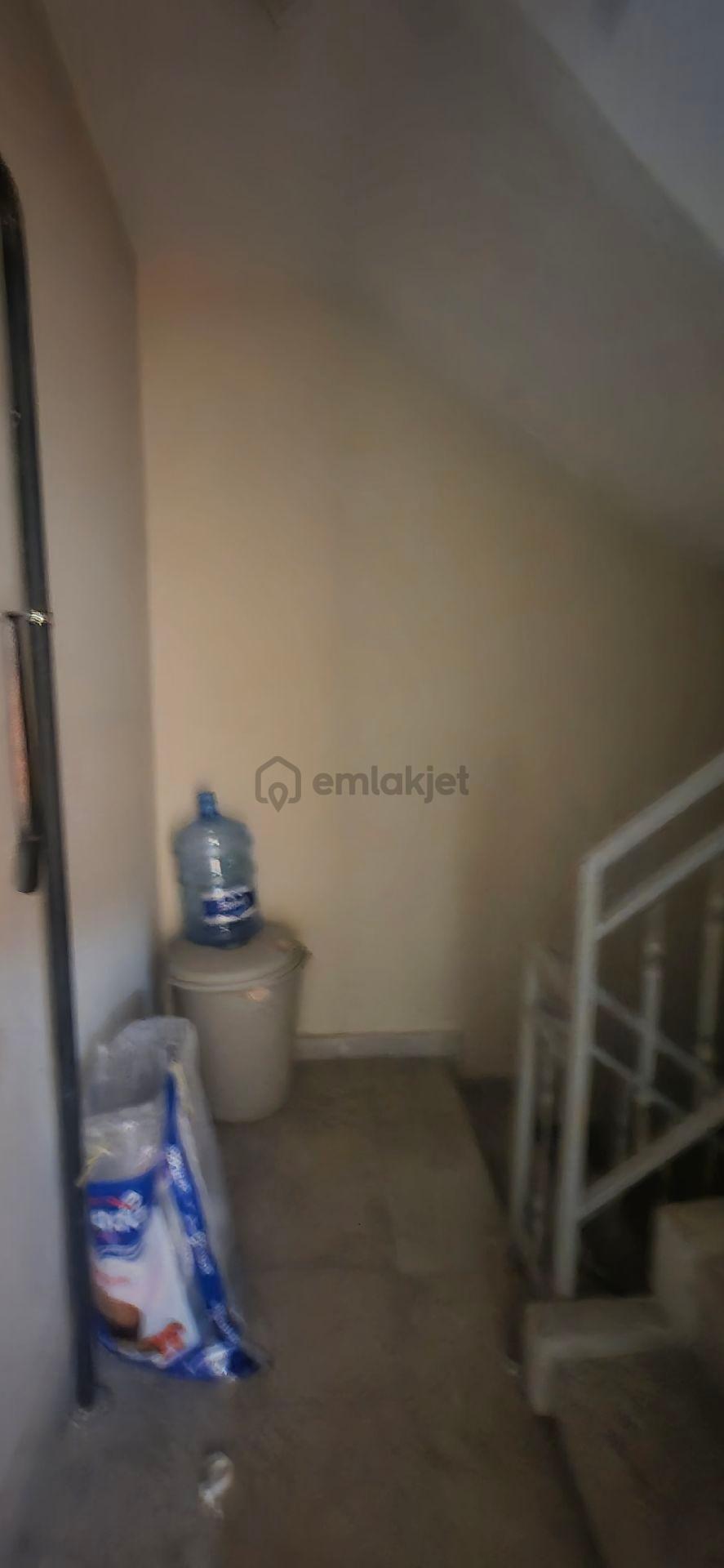 Bornova Pınarbaşında 2+1 Satılık Daire . - 5