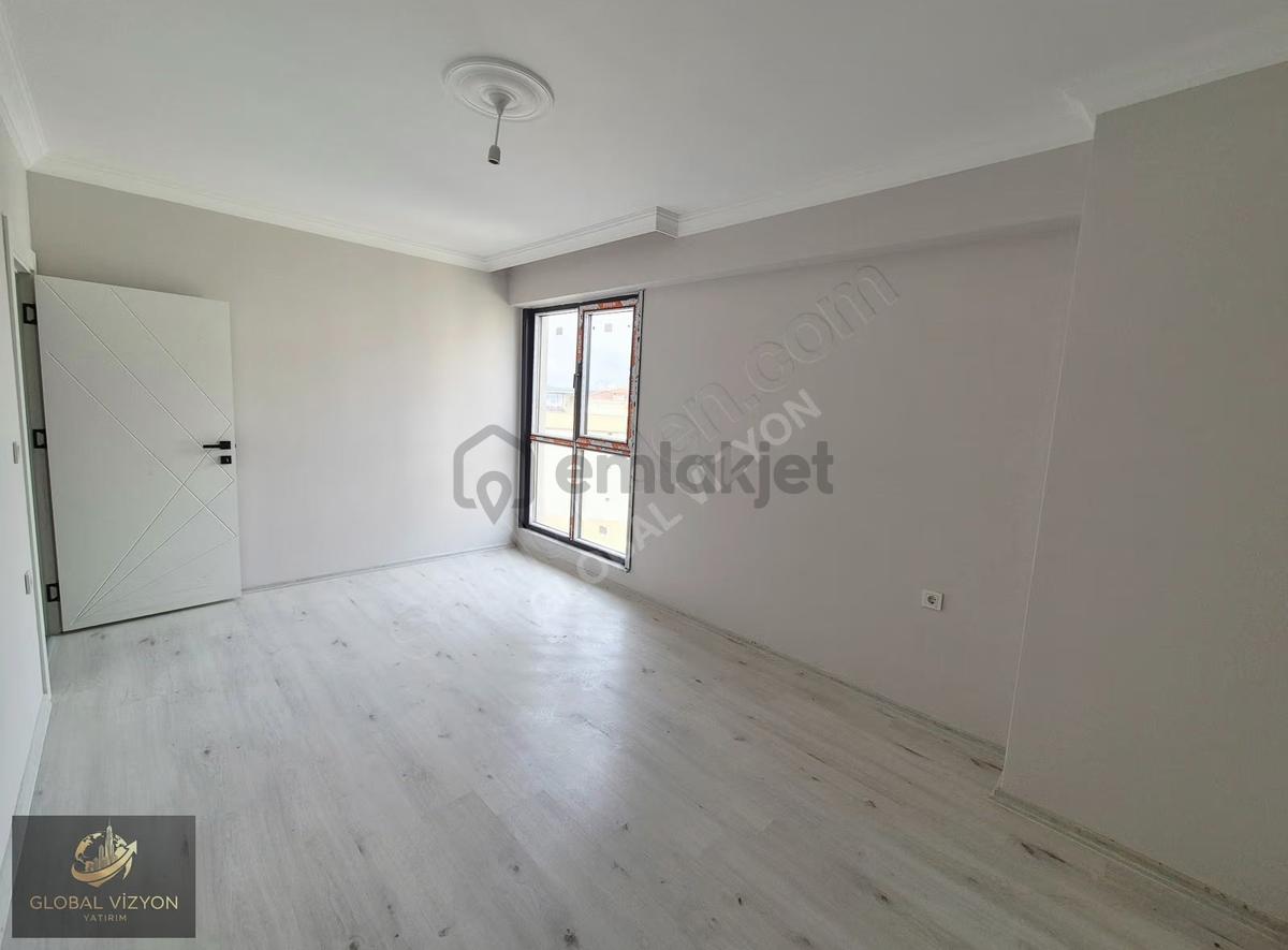 Pendik Leb-i Derya'da Deniz Manzaralı, En Üst Kat 3+1 Daire - 36