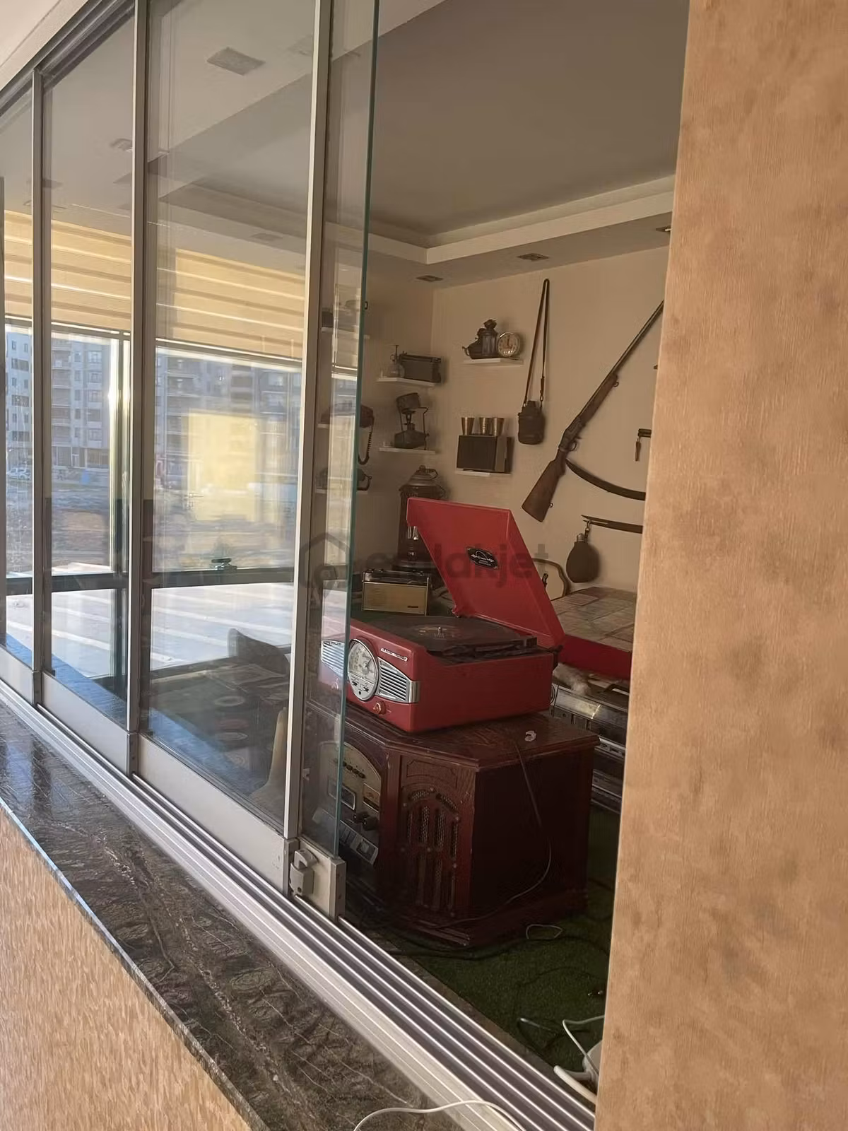 Karşıyaka'da Satılık 3+1 Ultralüks Dayalı Döşeli Büro - 21