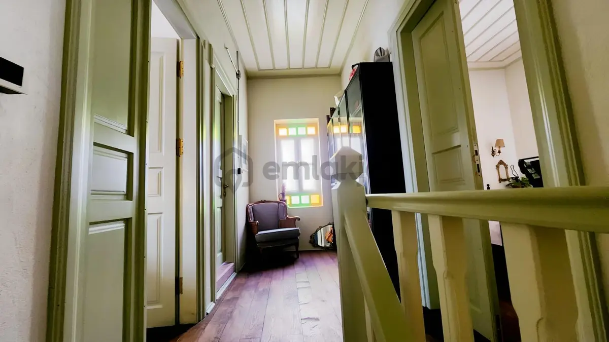 Ayvalık Hayrettinpaşada, Restore Edilmiş 2+1 Bahçeli Rum Evi - 8