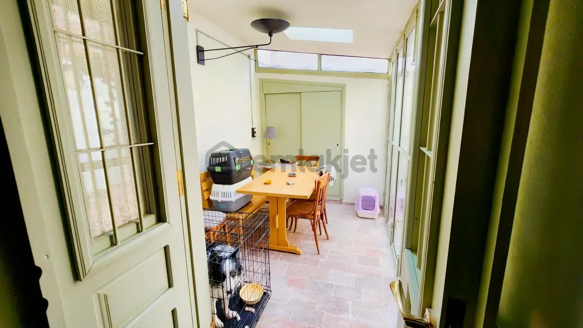 Ayvalık Hayrettinpaşada, Restore Edilmiş 2+1 Bahçeli Rum Evi - 5