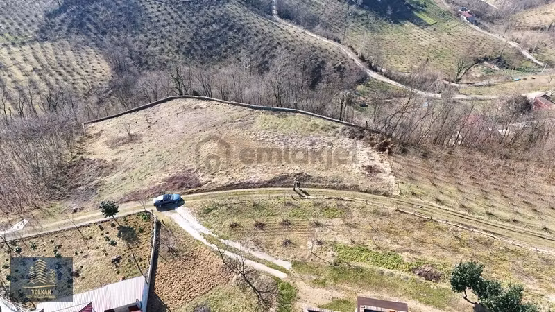 Akçaabat Derecik Mahallesinde Satılık Taş Duvarı Bitmiş Arsa - 4