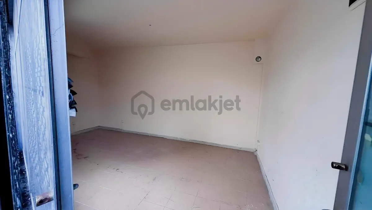 Sarıyer Tarabyaüstün'de 30 M2 Depo-ofis - 3