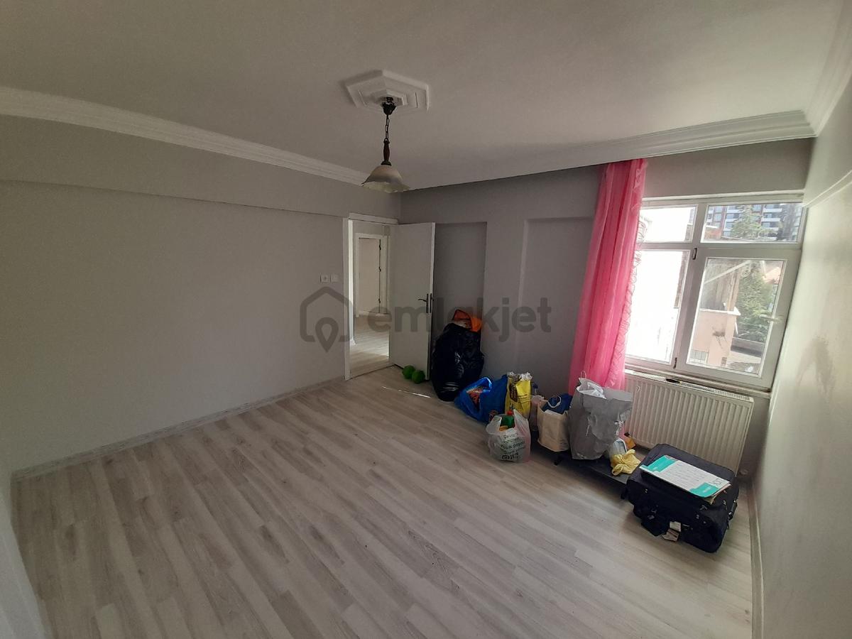 Bulancak Satılık Yeni Tadilatlı 3.kat, 3+1 Daire - 13