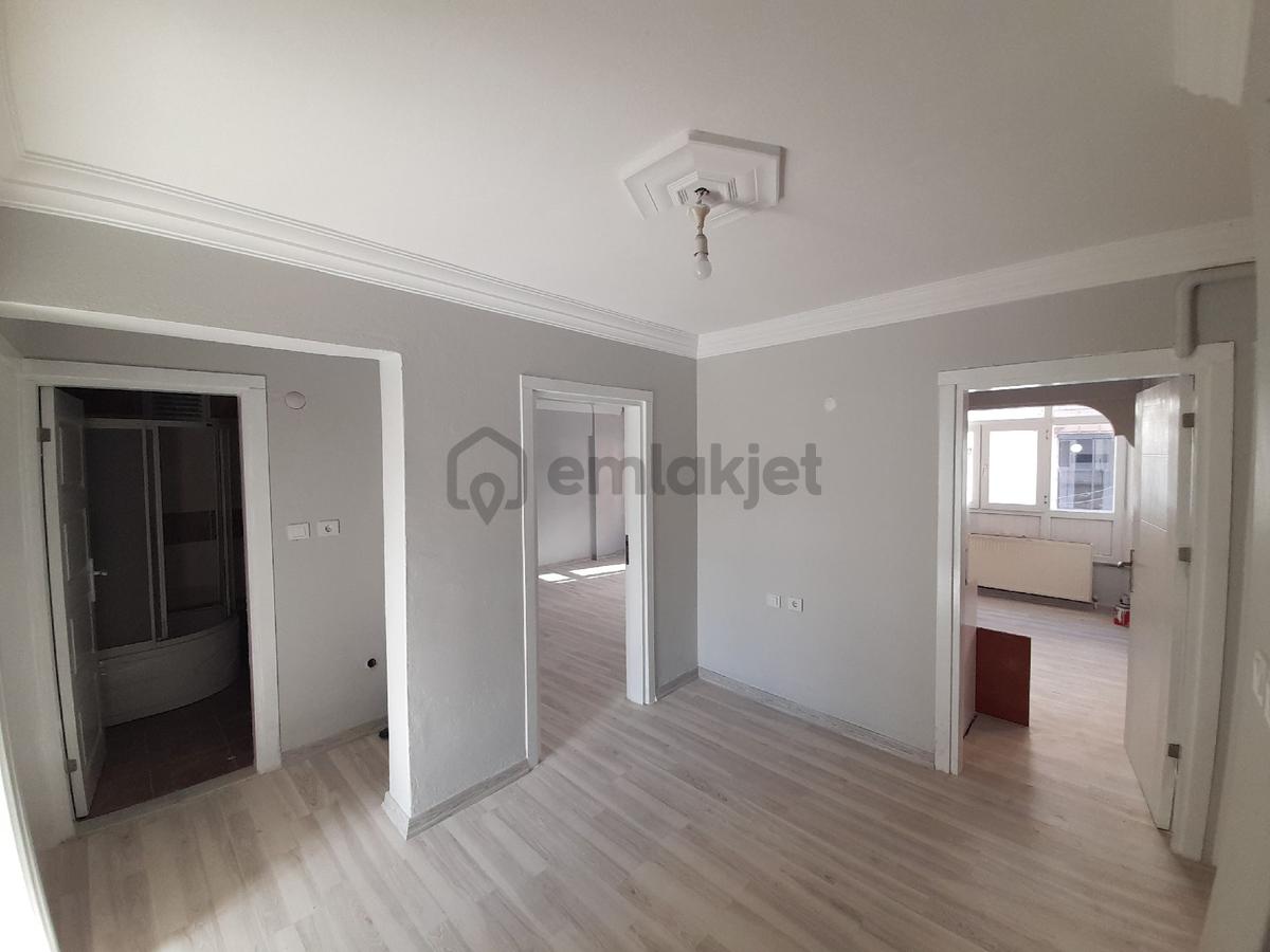 Bulancak Satılık Yeni Tadilatlı 3.kat, 3+1 Daire - 25